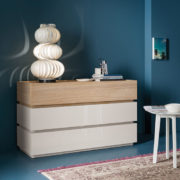Contemporary chest of drawers / lacquered wood / oak / white